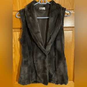 Faux Fur Gray Vest Size S